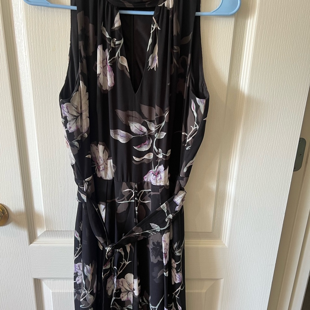 WHBM Key Hole Jumpsuit NWT - Picture 2 of 7